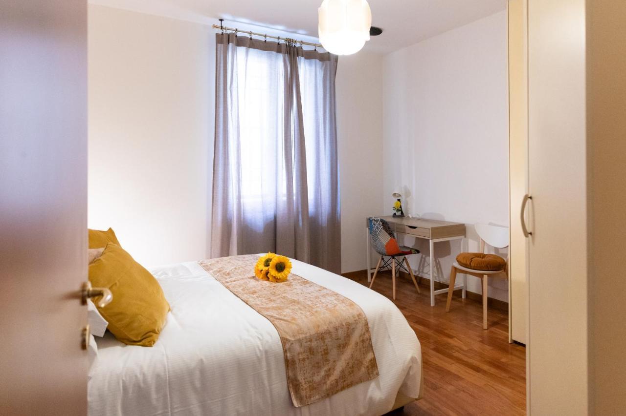 Bed and Breakfast Casa Mazzini Болонья Екстер'єр фото